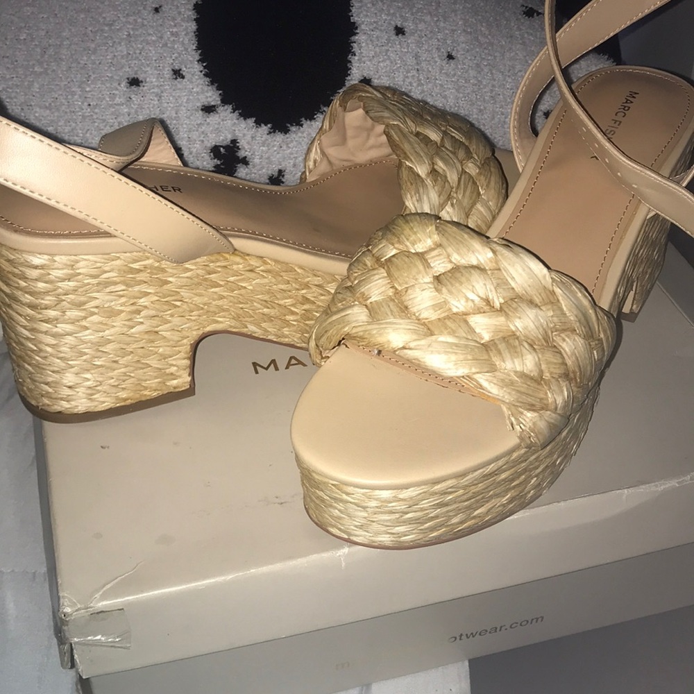Marc fisher sandals